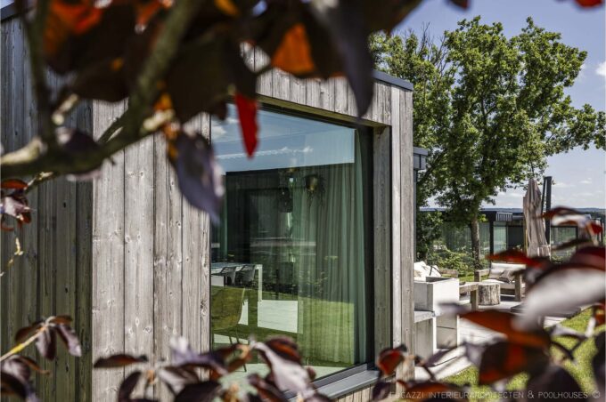 Gezellige moderne chalets te Heure en Famenne, nabij Durbuy. Exterieur en interieurontwerp door Fugazzi.be